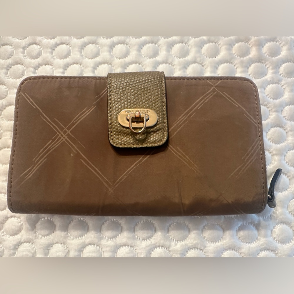 Vera Bradley Taupe Brown Wallet Zip Around Organizer